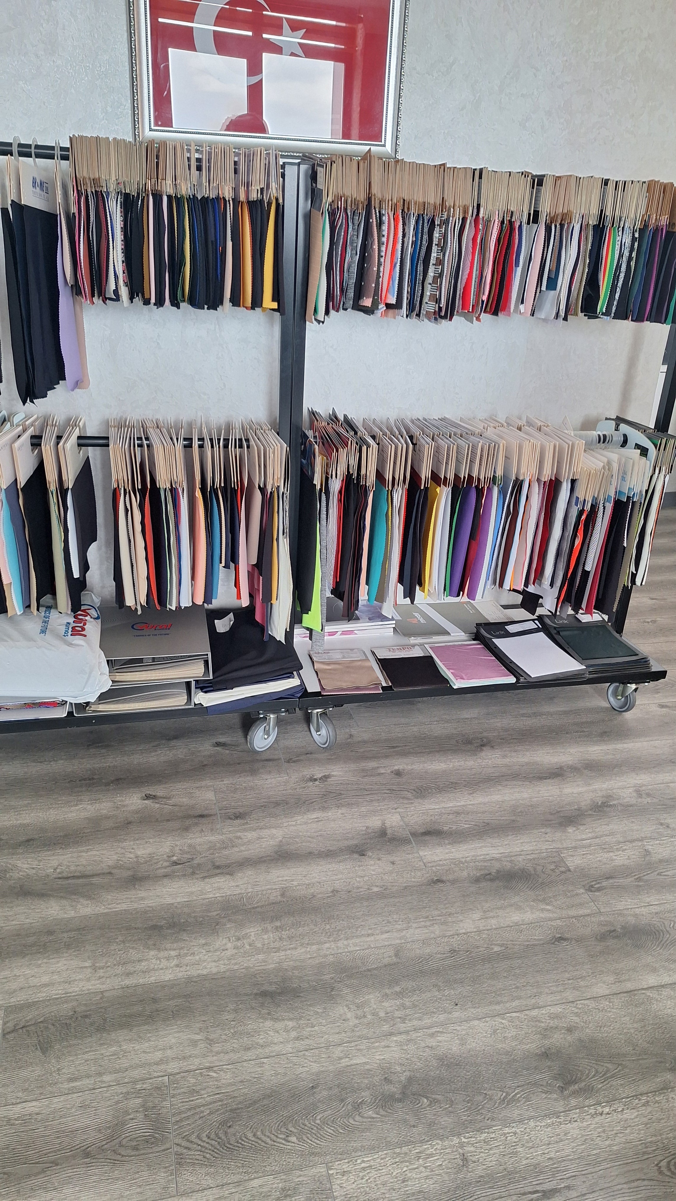 Musterstoffe und Ausstellungsstoffe 