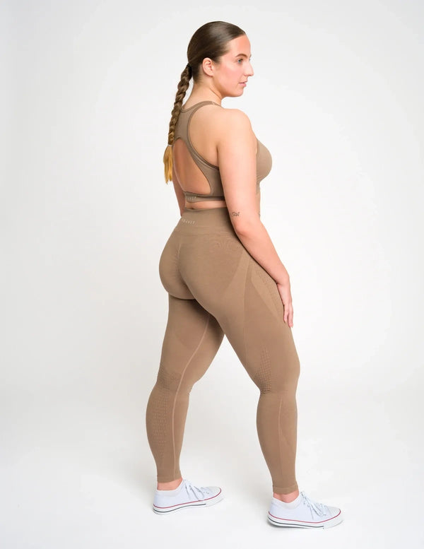 Scultp Crop Top / Curvy Fit Edition (XL) - Black